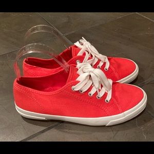 Old Navy sneakers - Ladies size 8